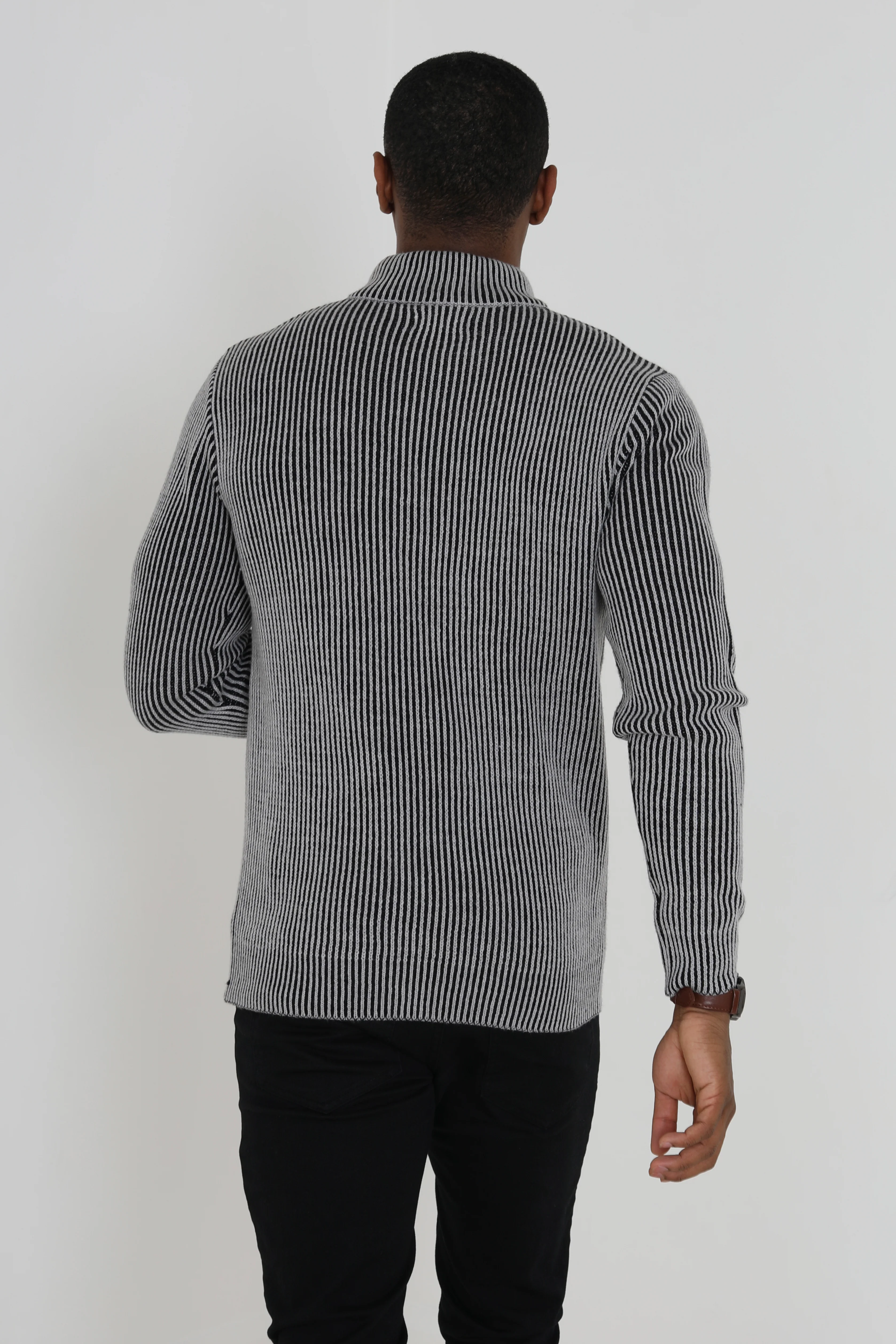Bradshaw Button Sweatshirt - Image 4