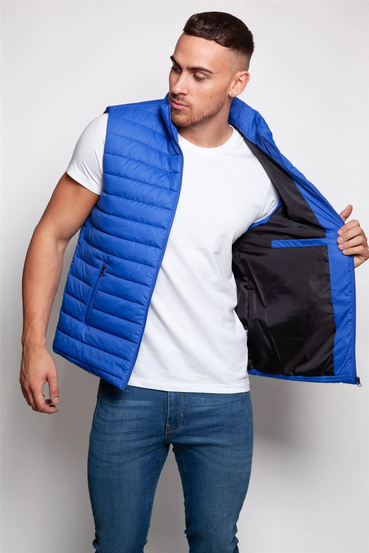 Core Gilet - Image 19