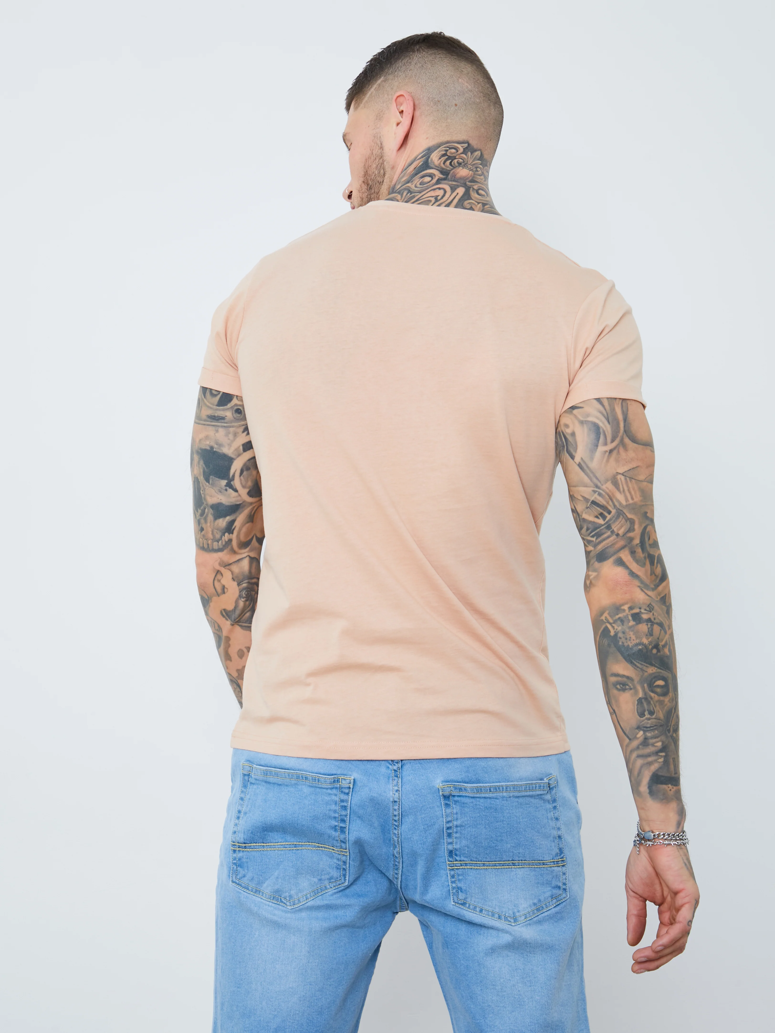 Crew Neck Pocket Roll Tee - Image 6
