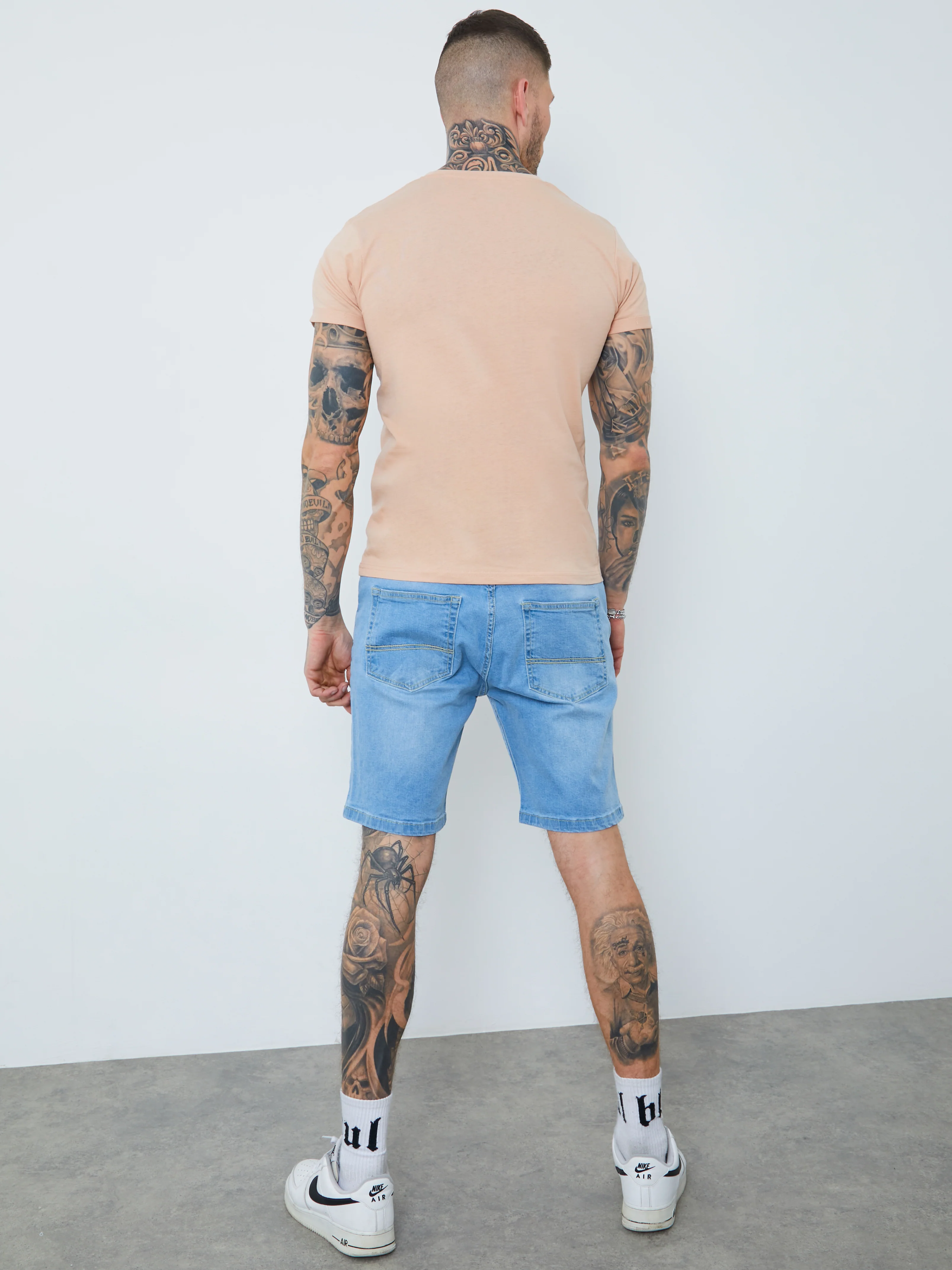 Crew Neck Pocket Roll Tee - Image 7