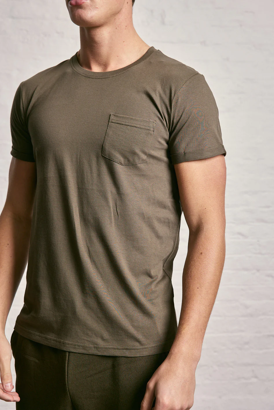 Crew Neck Pocket Roll T-Shirt - Image 30