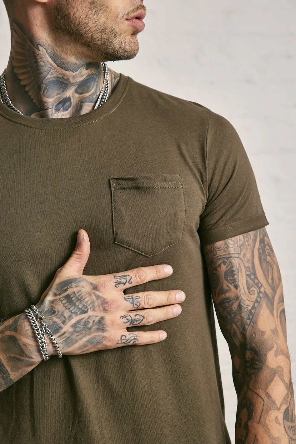 Crew Neck Pocket Roll T-Shirt - Image 5