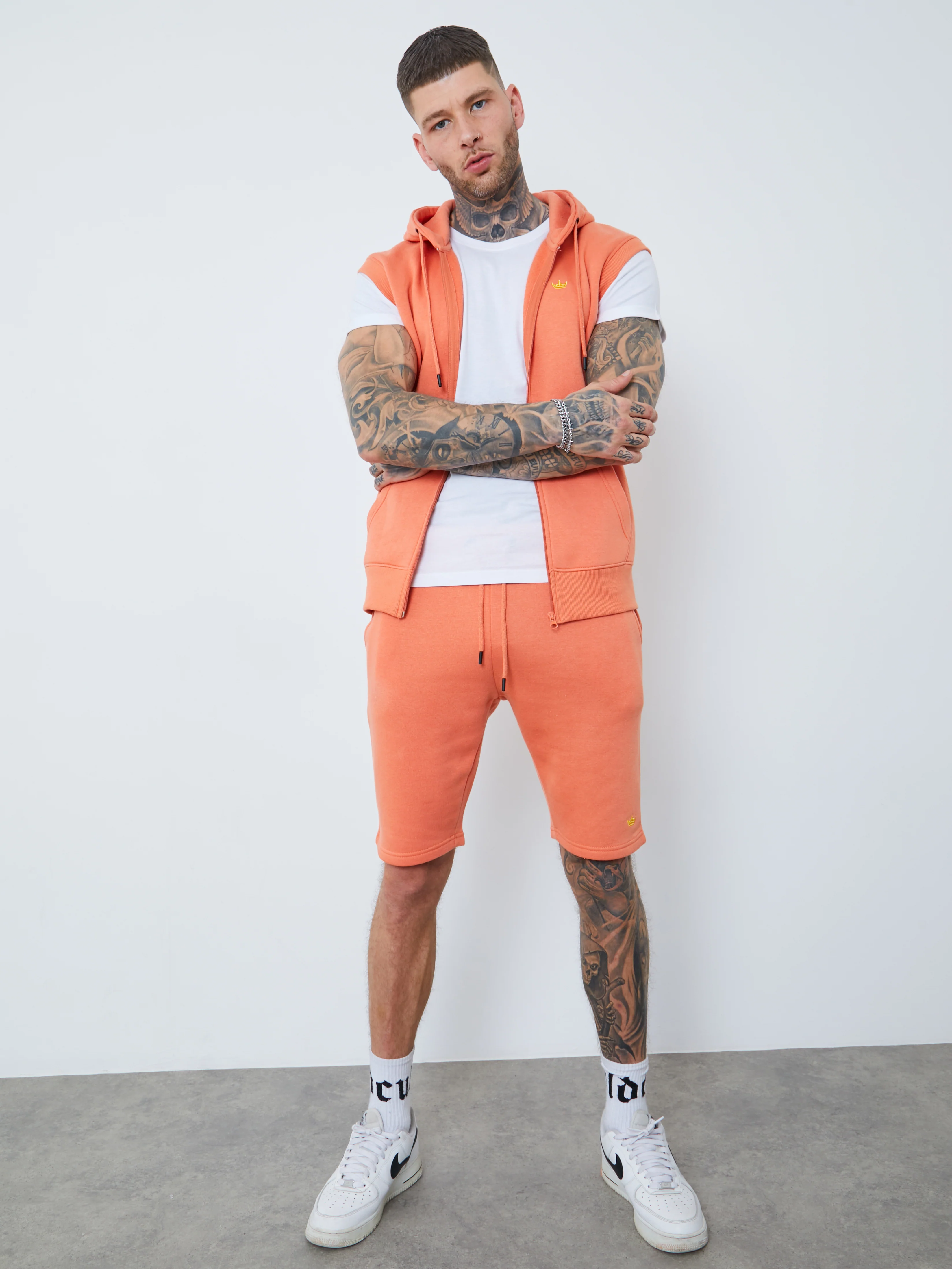 Crown Emb Shorts - Image 13