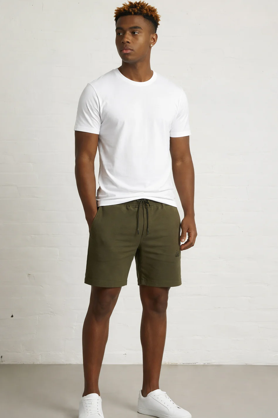 Crown Emb Shorts - Image 30