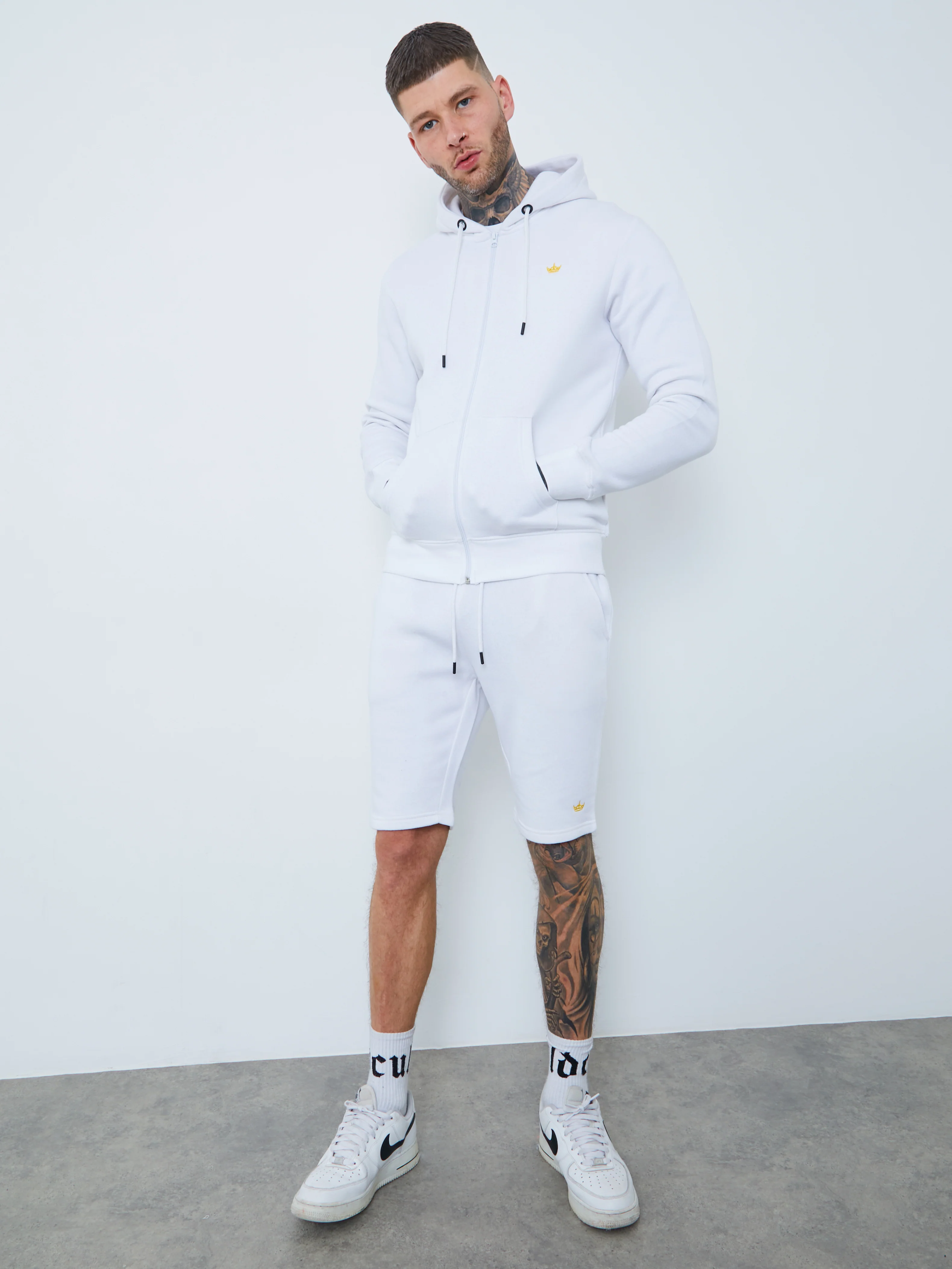Crown Emb Shorts - Image 5