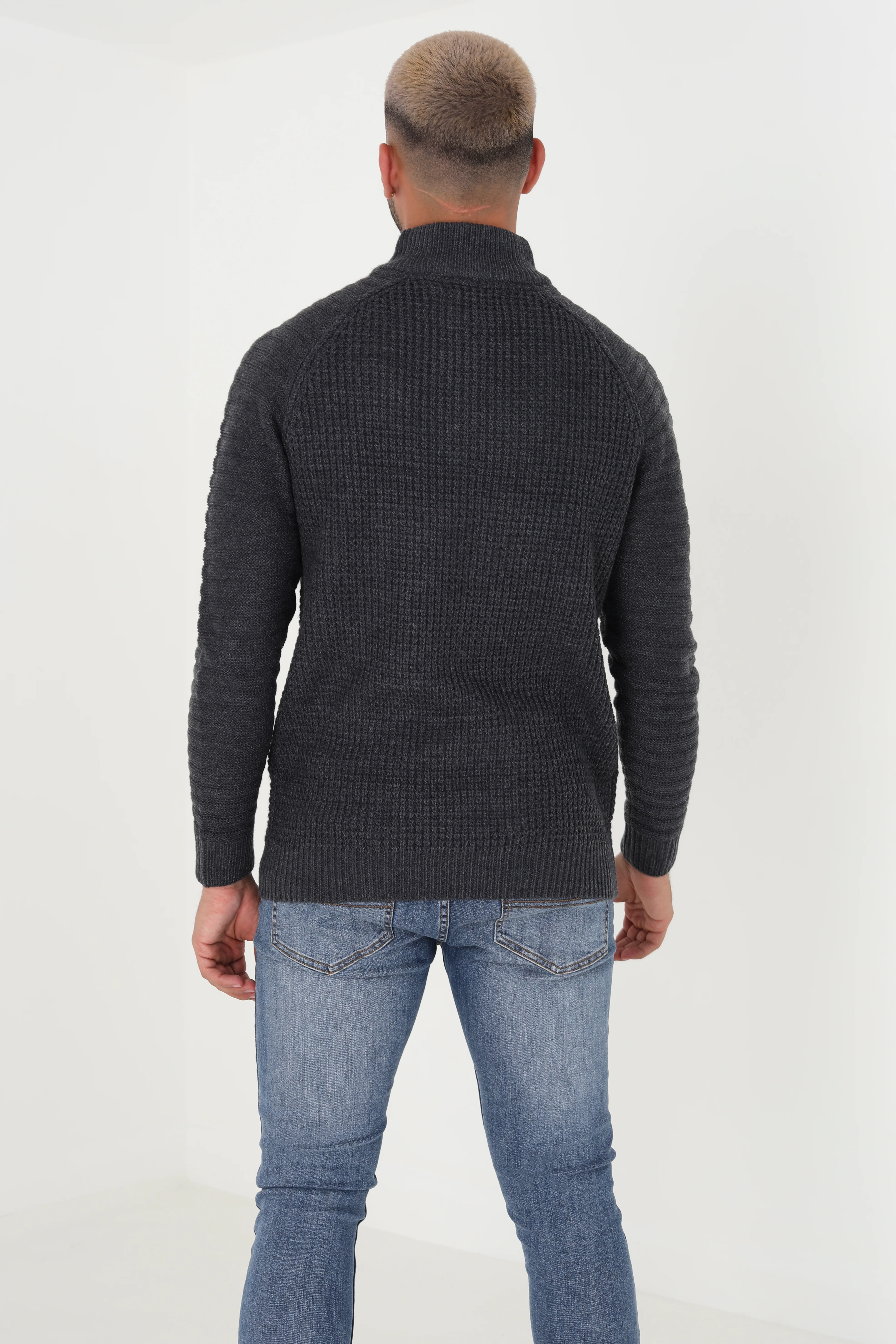 Fink Quarter Zip Sweatshirt - Image 3