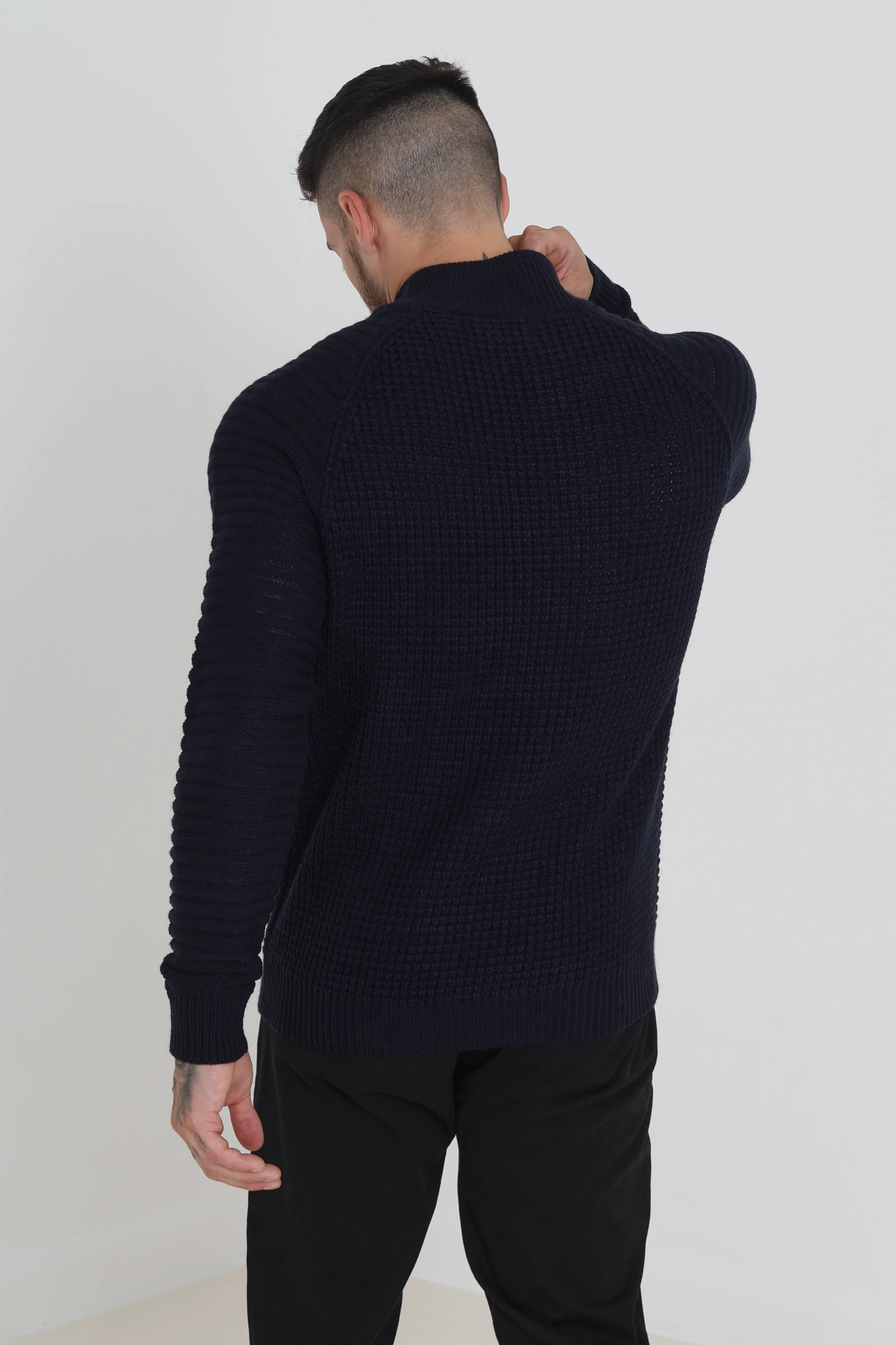 Fink Quarter Zip Sweatshirt - Image 5