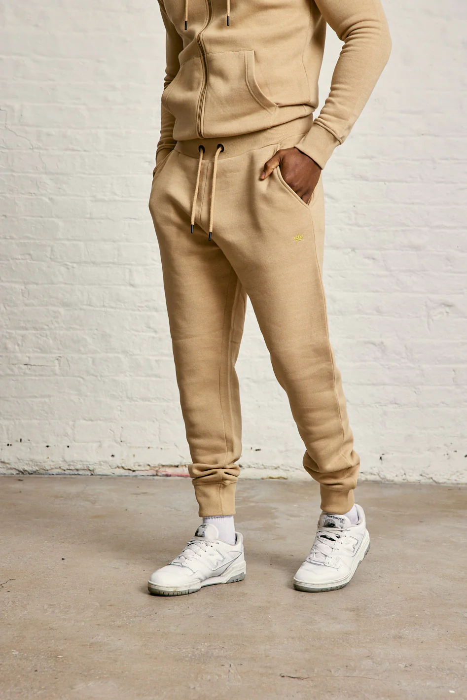 IN Crown EMB Joggers - Image 10
