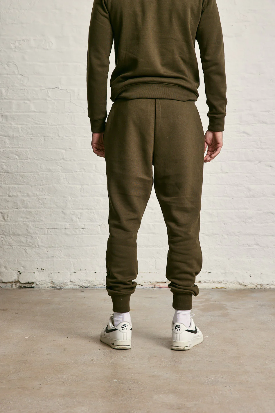 IN Crown EMB Joggers - Image 14