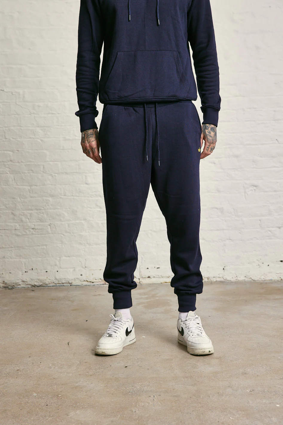 IN Crown EMB Joggers - Image 15