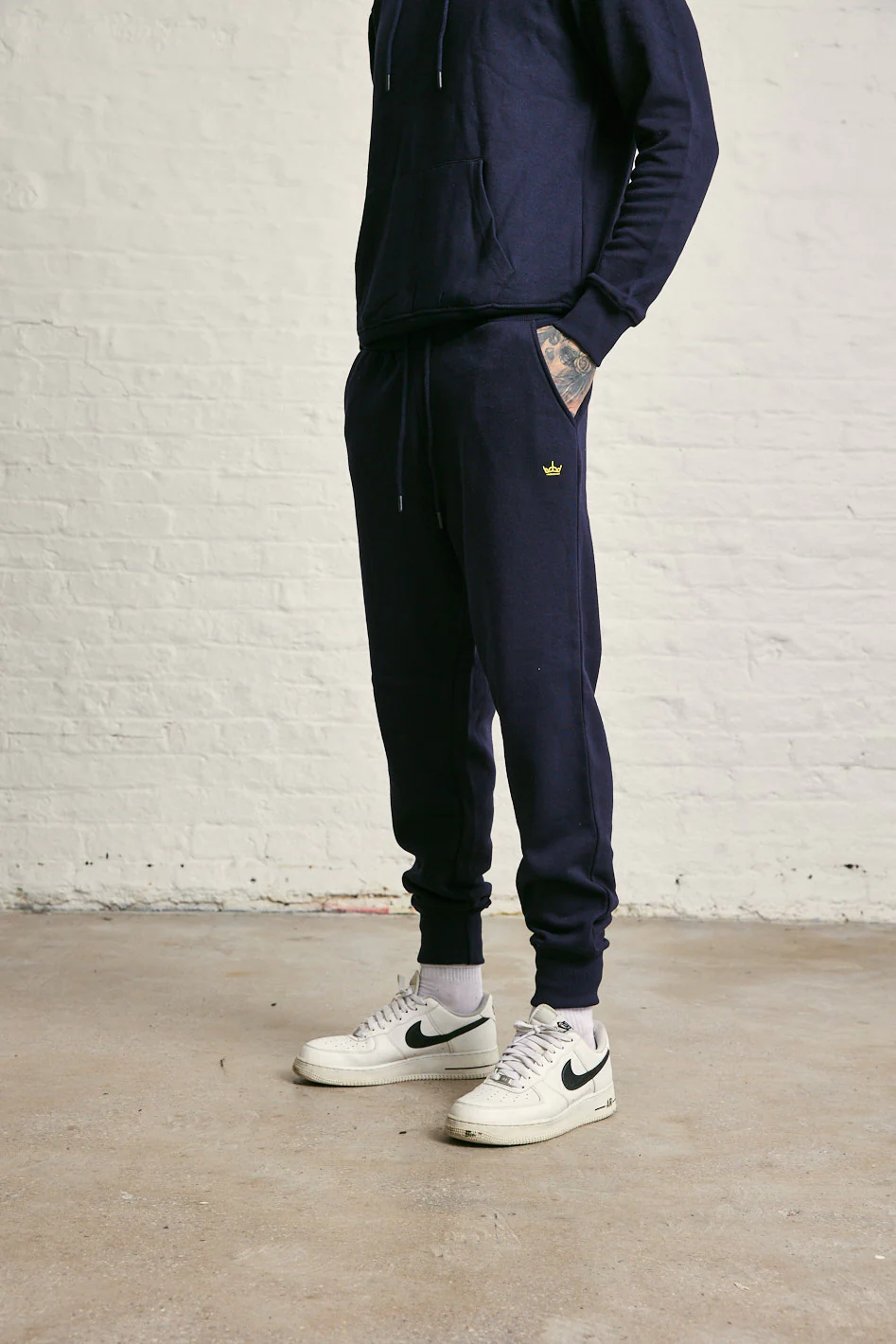 IN Crown EMB Joggers - Image 16