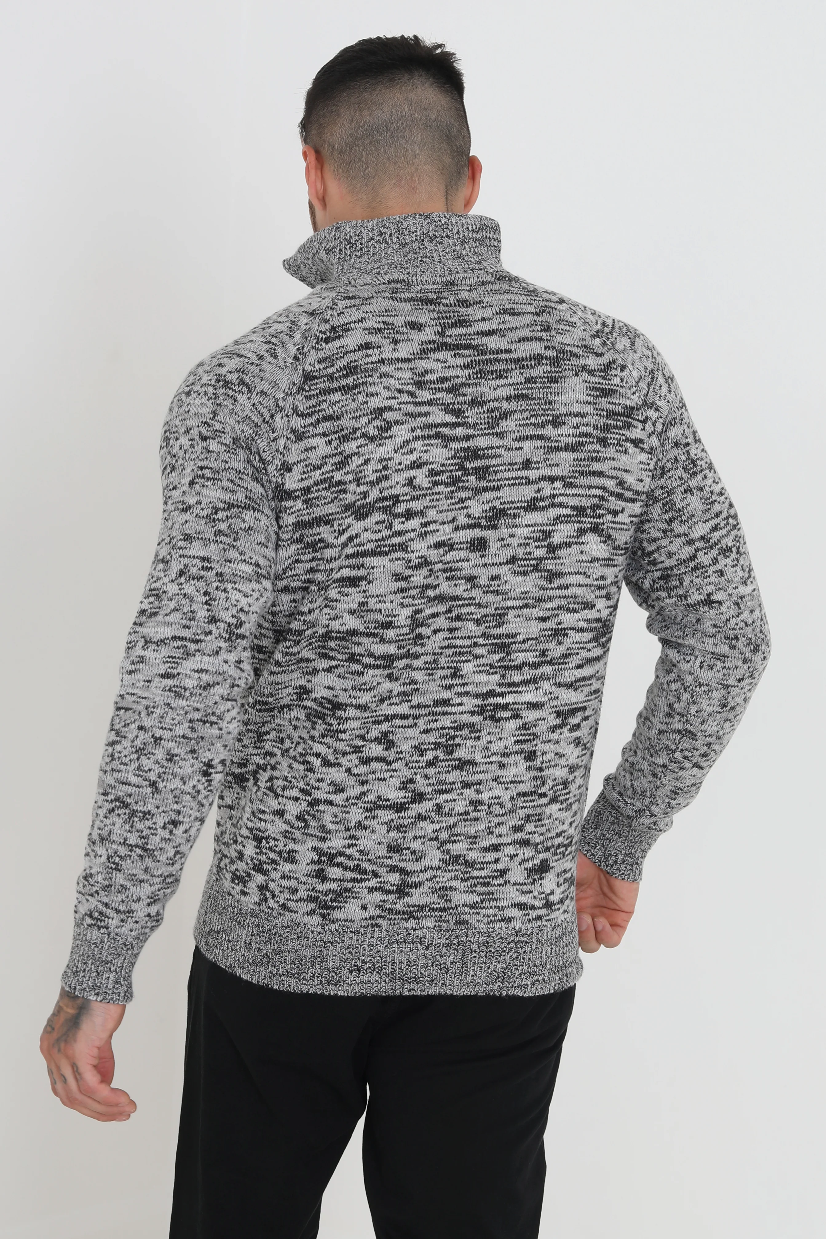 Mantell Quater Zip Sweatshirt - Image 2