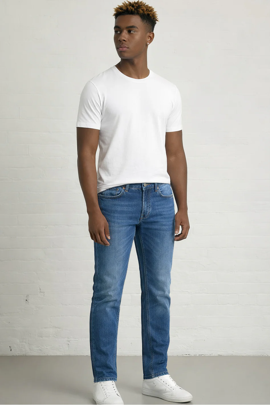 MENS IN RELAXED DENIM - Image 3