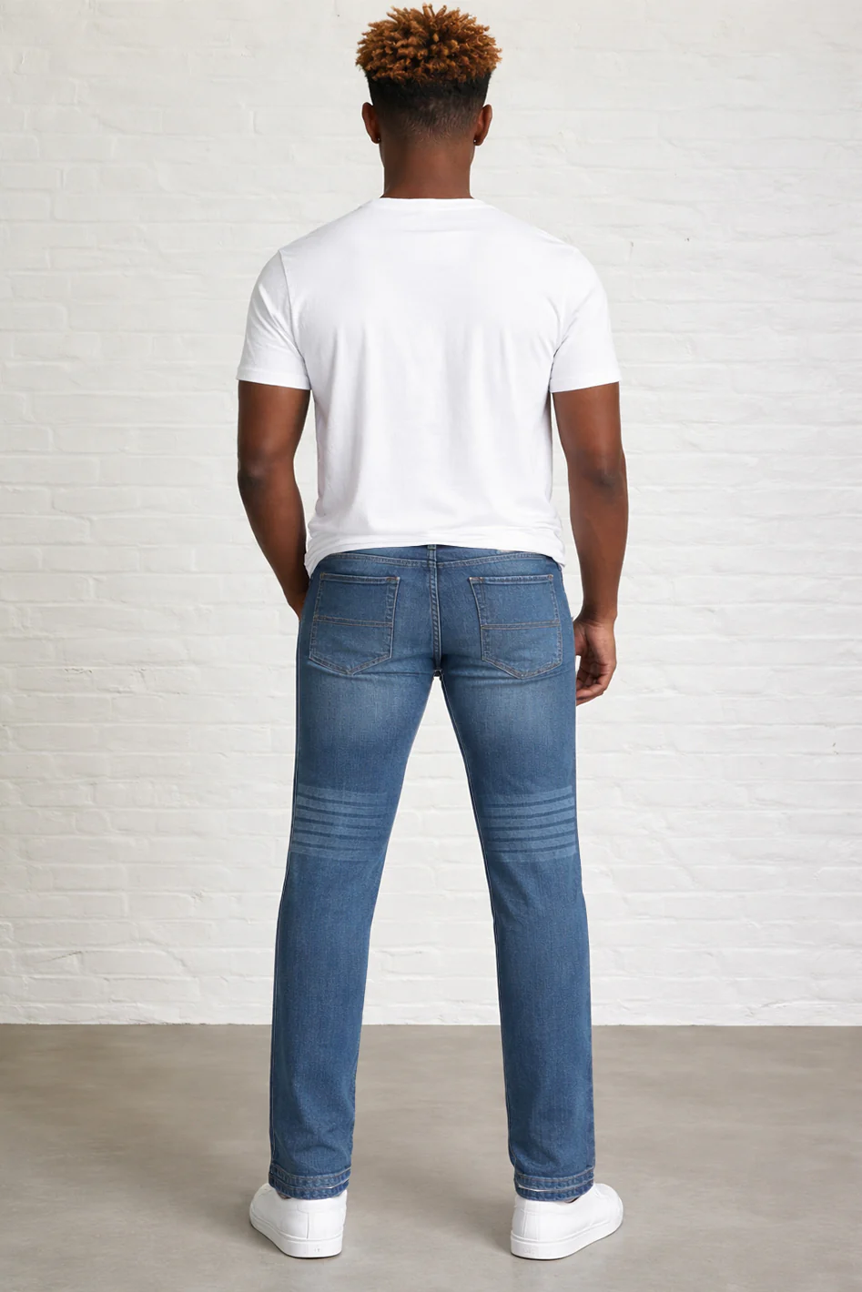 MENS IN RELAXED DENIM - Image 4