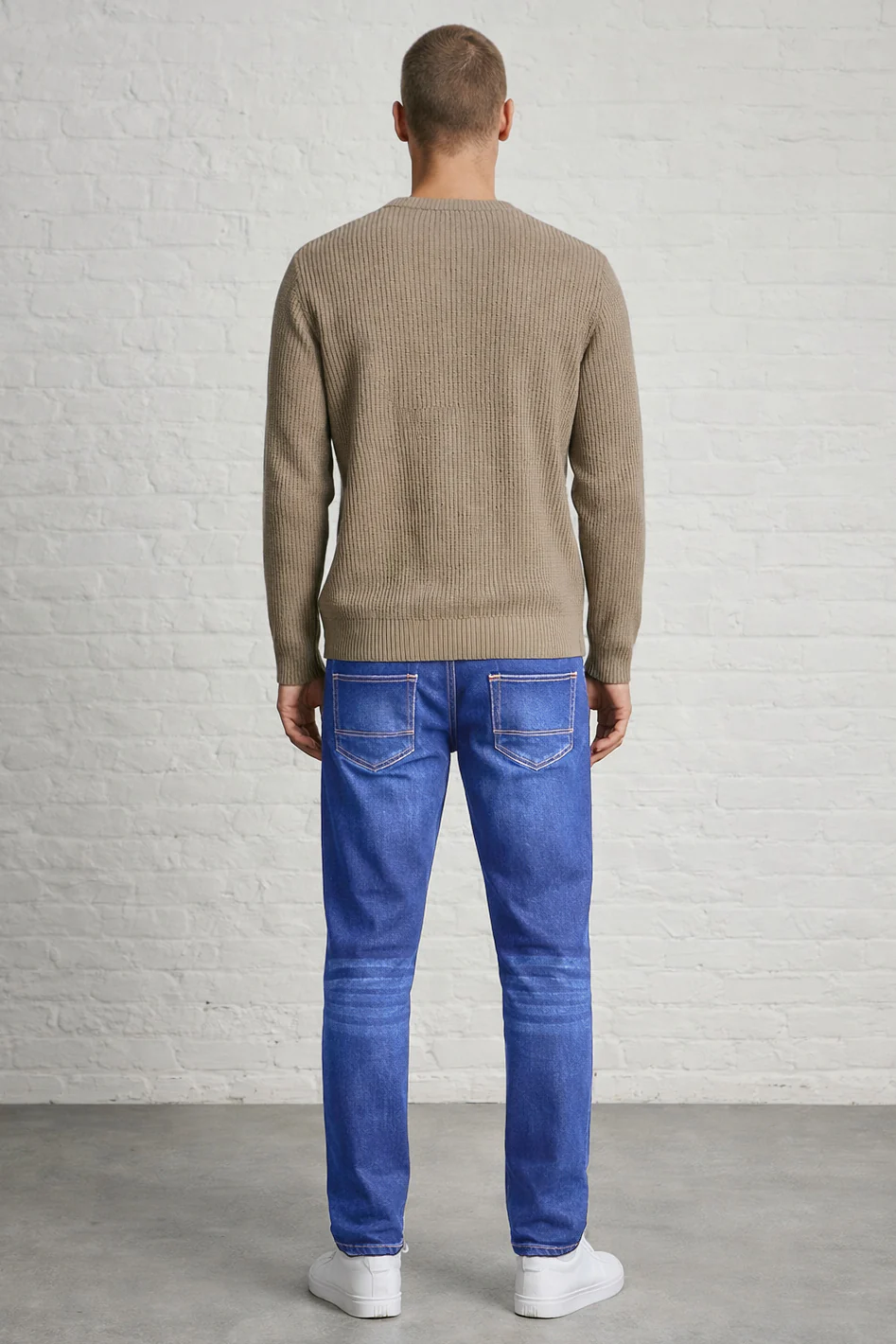 MENS IN STRAIGHT DENIM - Image 6