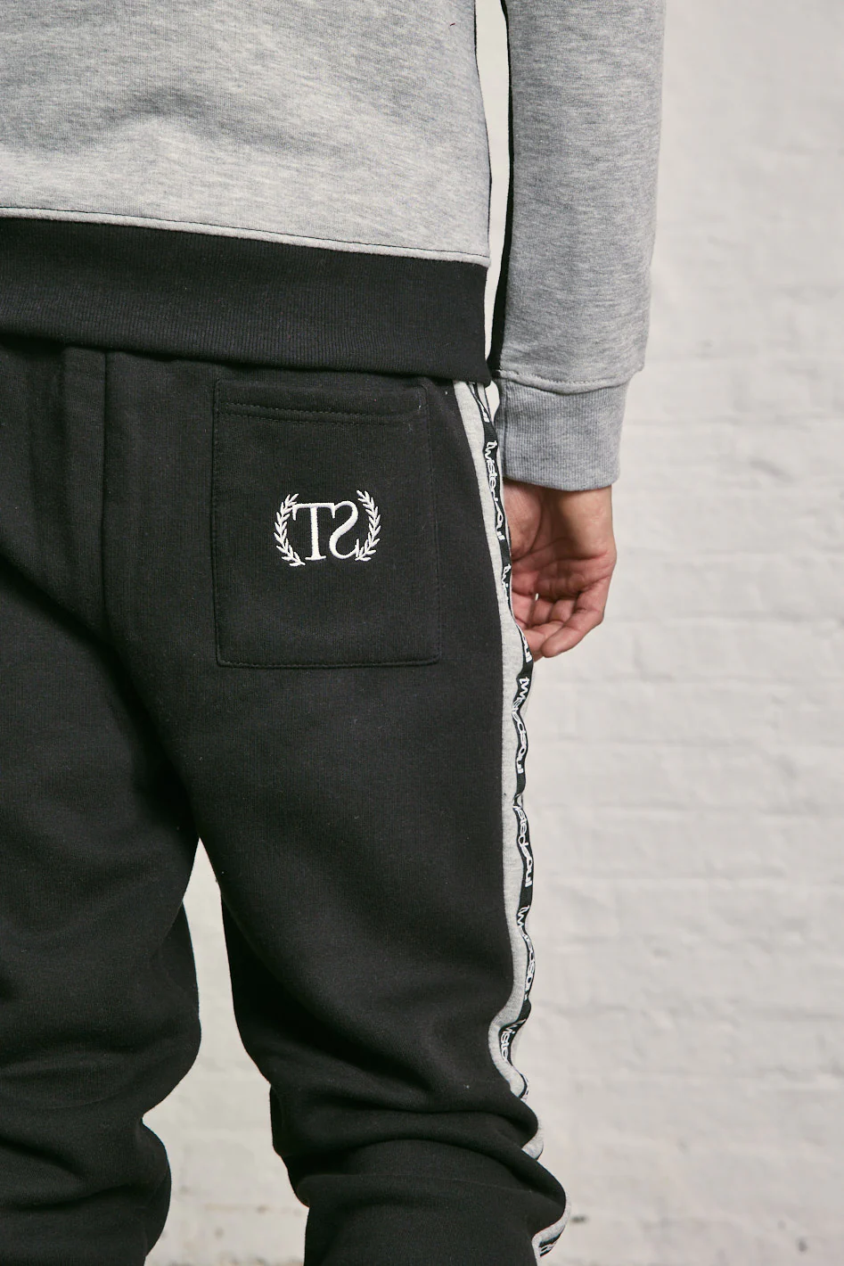 Milan Joggers - Image 5